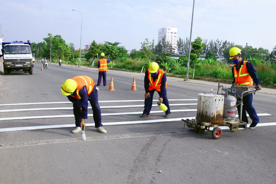 Quy Trình Thi Công Gờ Giảm Tốc Đúng Chuẩn
