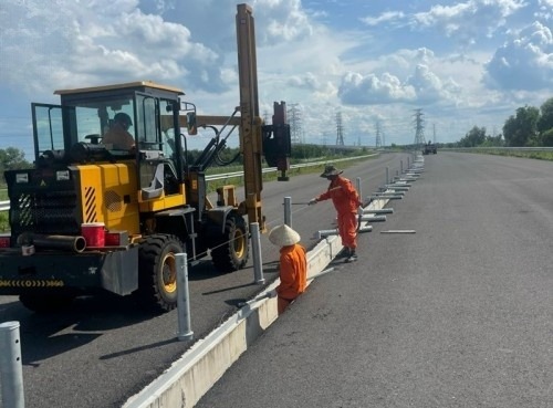 TẠI SAO CHỌN CHÚNG TÔI ĐỂ GIA CÔNG HỘ LAN? – GIẢI PHÁP TOÀN DIỆN CHO MỌI CÔNG TRÌNH
