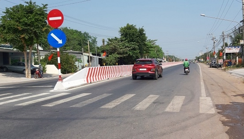 TẦM QUAN TRỌNG CỦA DẢI PHÂN CÁCH GIAO THÔNG TRONG TỔ CHỨC LUỒNG XE