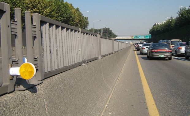 Thi công đúng kỹ thuật, cố định chắc chắn