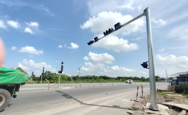 Cấu Tạo Cột Đèn Giao Thông
